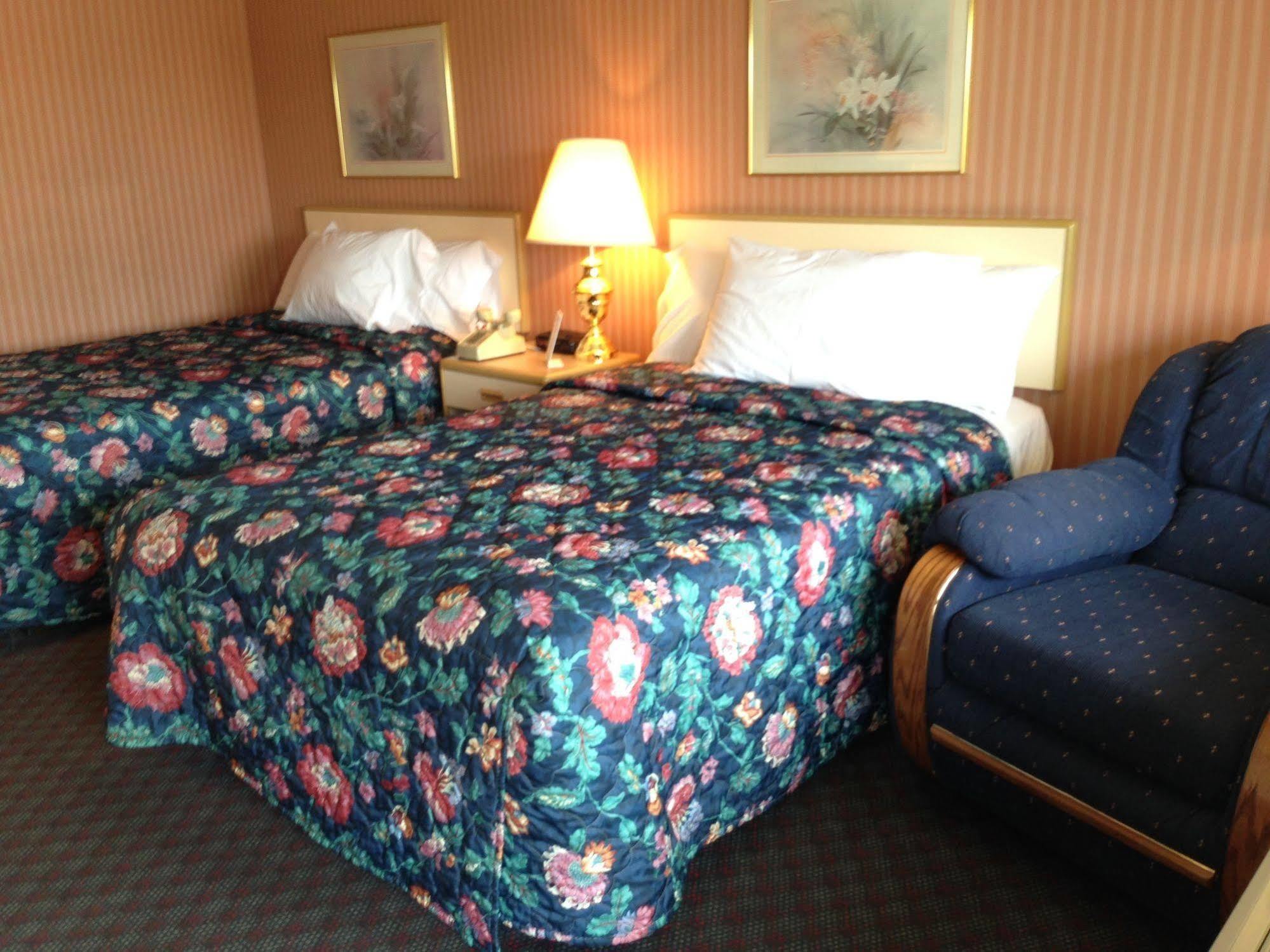 Days Inn By Wyndham Florence Downtown Экстерьер фото